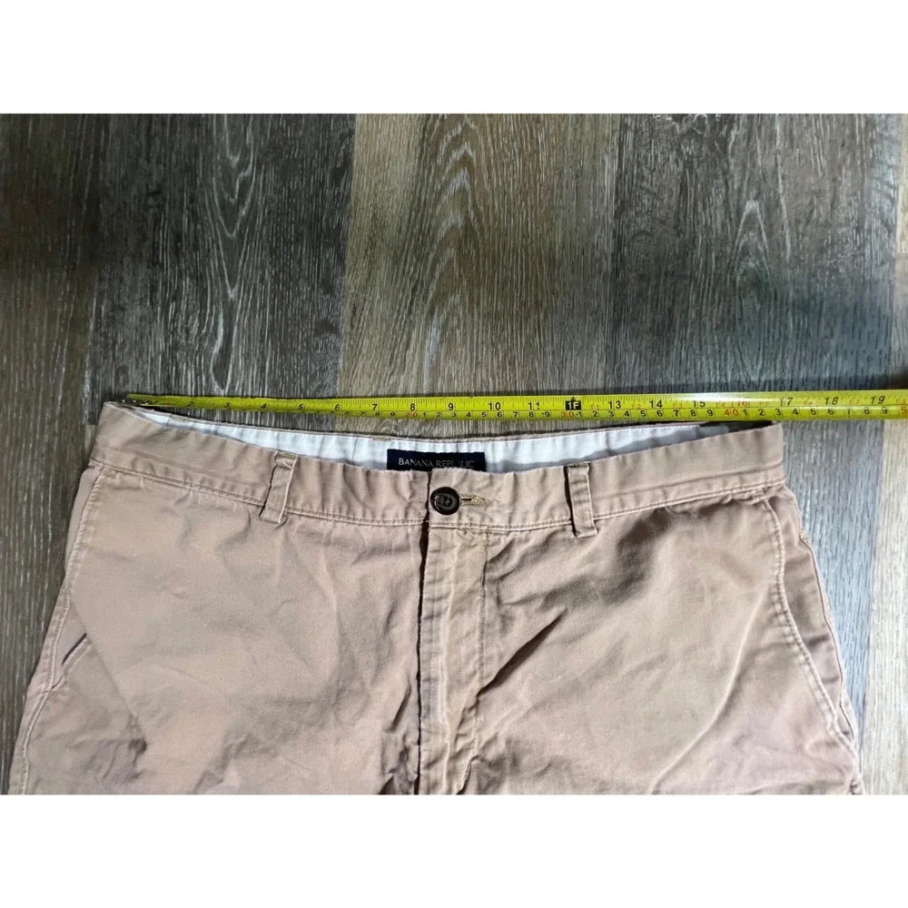 Banana Republic Chino‎ Shorts Mens 35 Tan Khaki Flat Front Cotton Twill Casual